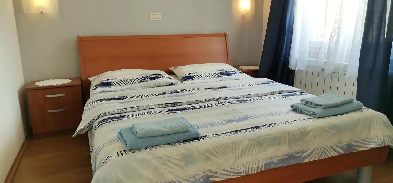 Apartments Sandra Врсар