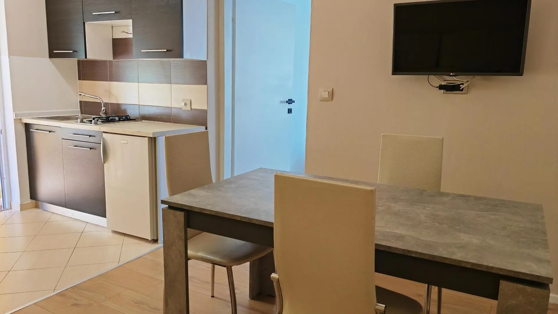 Apartments Sandra Врсар 0*,  Хорватия